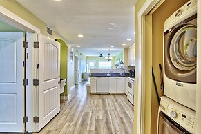 Harbourside 7716- Splash On The Rocks