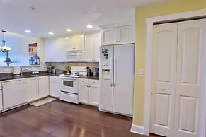 Harbourside 7716- Splash On The Rocks