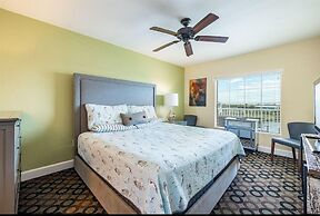 Harbourside 7716- Splash On The Rocks