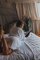 Las Cupulas at Earth Lodge