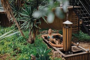 Las Cupulas at Earth Lodge