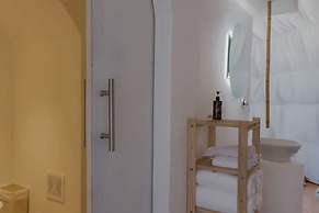 Las Cupulas at Earth Lodge