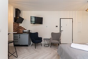 Doki Studio Stocznia by Grand Apartments