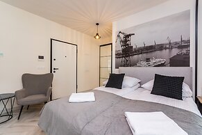 Doki Studio Stocznia by Grand Apartments