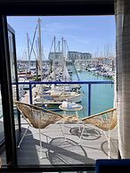 Brighton Water Cabin With Free Parking