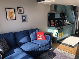 Brighton Water Cabin With Free Parking