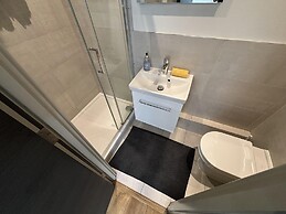 Inviting Studio Apartment - Central Croydon London