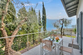 Relais Nanzello Garda Living 1
