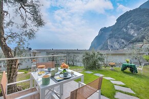 Relais Nanzello Garda Living 2