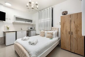 Hadas Spa Apt Yavne'el by Sea N' Rent