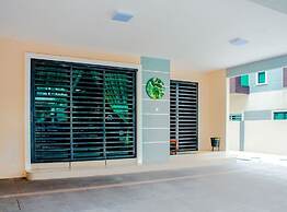 Tropical Livings Meru Ipoh Homestay