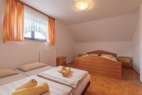 Tourist Farm Skrbina Apartment 1
