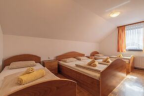 Tourist Farm Skrbina Apartment 2