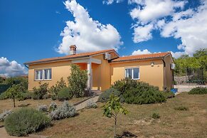 Holiday Home Aurea