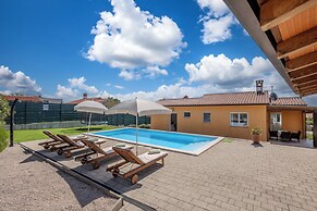 Holiday Home Aurea