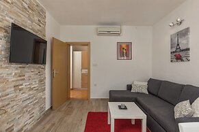 Holiday Home Aurea