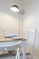 Luxury 1 Bedroom Apartment with Parking