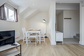 Luxury 1 Bedroom Apartment with Parking