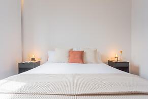 Cozy Nest on the Lake