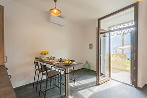 Cozy Nest on the Lake