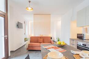 Cozy Nest on the Lake