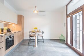 Cozy Nest on the Lake