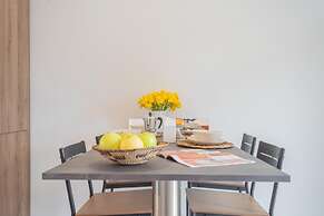 Cozy Nest on the Lake