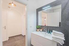 Cozy Nest on the Lake