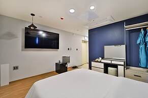 Gimhae Eobang-dong City Hotel