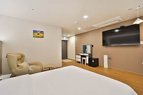 Gimhae Eobang-dong City Hotel