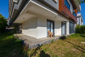 Cozy Flat Close to Lara Beach in Antalya