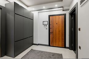 Modern Flat w Patio and Garden 5 min to Lara Beach