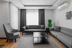 Duplex w Balcony Terrace 5 min to Beach