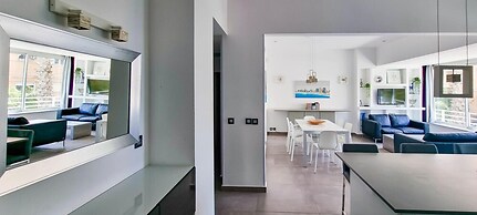 Rupin Pastel in Tel Aviv-yafo