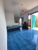 Karma - apt 3 Posti Vista Mare con Giardino