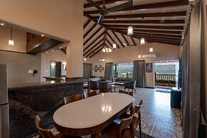 Alang Cottage By Kaz Stays