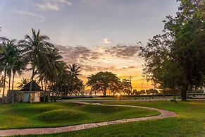 The Nouveau Chumphon Beach Resort & Golf