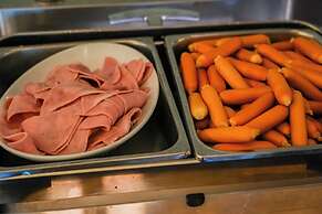 The Nouveau Chumphon Beach Resort & Golf