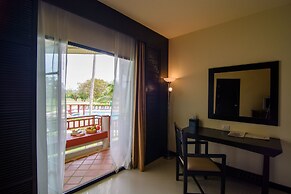 The Nouveau Chumphon Beach Resort & Golf