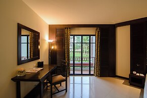 The Nouveau Chumphon Beach Resort & Golf