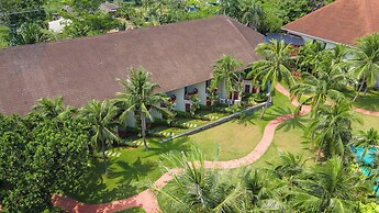 The Nouveau Chumphon Beach Resort & Golf