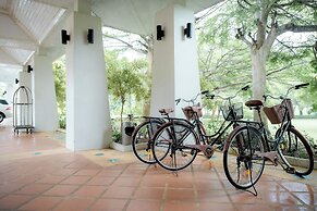 The Nouveau Chumphon Beach Resort & Golf