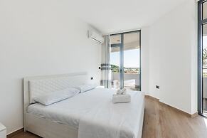 White Hill Suite by PS
