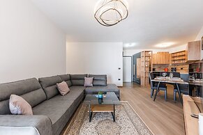 White Hill Suite by PS