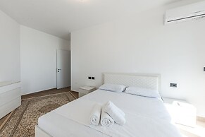 White Hill Suite by PS