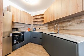 White Hill Suite by PS