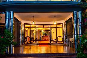 Nejobugg palace hotel