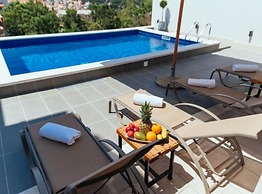 Apartments Trogrlić