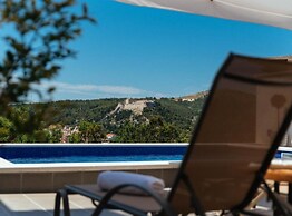 Apartments Trogrlić