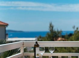 Apartments Trogrlić